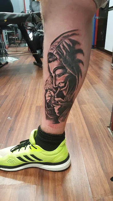 Born 4 INK 9