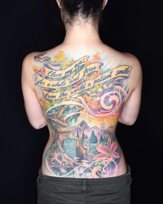 Hommage Tattoo Studio 8