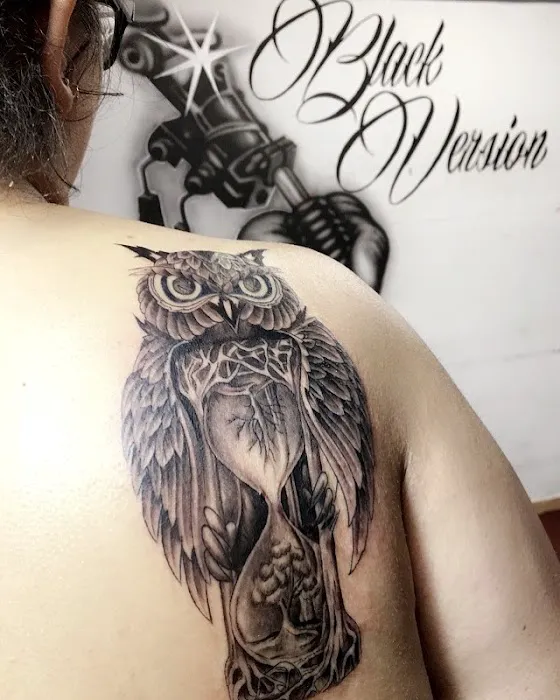 Black Version TATTOO Shop 8