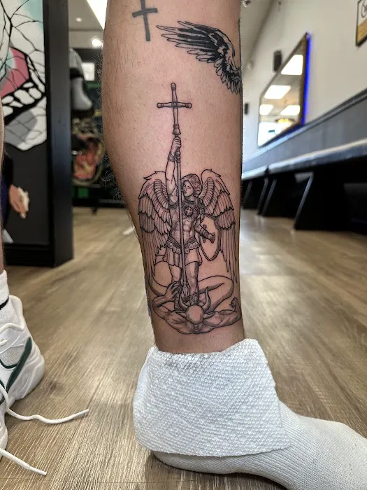 7 Souls Tattoo and Body Piercing 5
