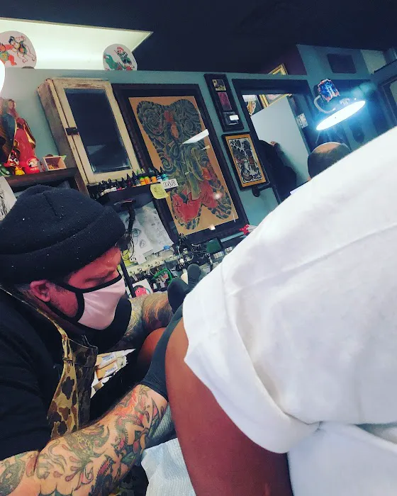 Hole In The Sky Tattoo Parlor 9