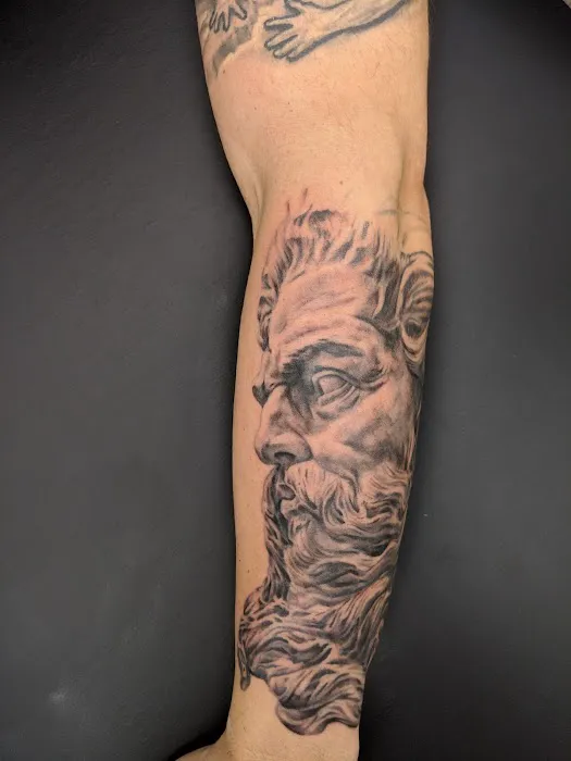 Art In Motion Tattoo Studio 1