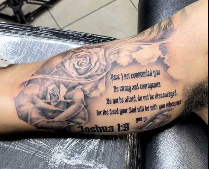 Dreamville Tattoo Studio 6