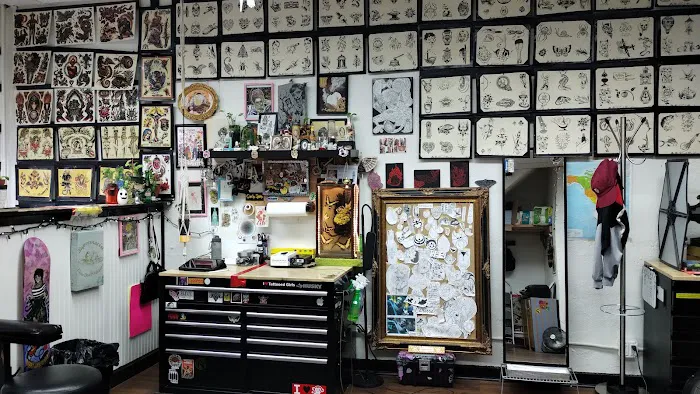 Hutton Street Tattoo 1