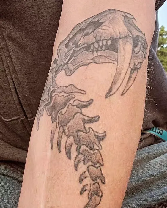 Big Joe & Sons Tattooing 3