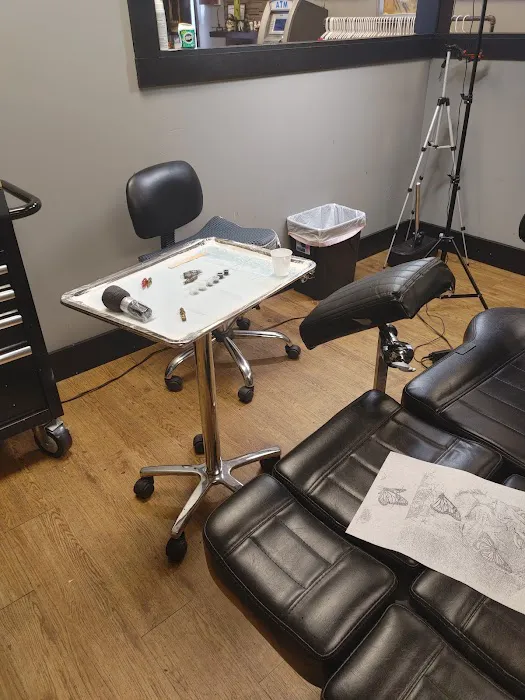 Javier Eastman Tattoo Studios 6