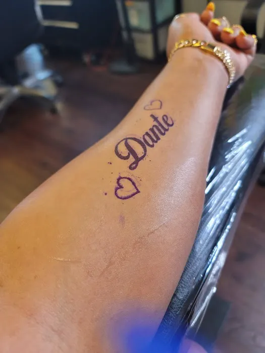 Creative Instinkts Tattoo Studio 8