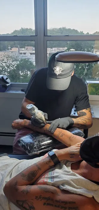 Bee Inked tattoo parlor 3