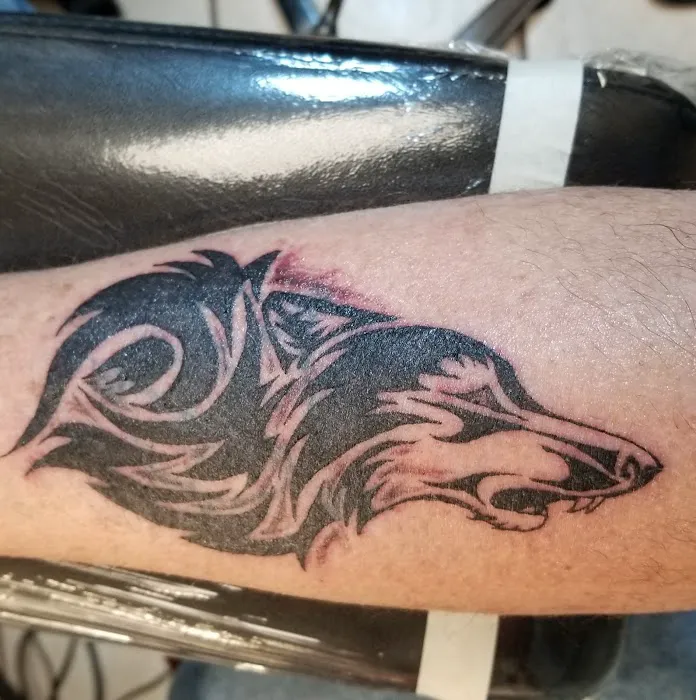 Eagle Tattoo Studio 4