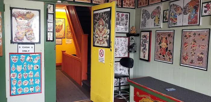Ron's Tattooing 9