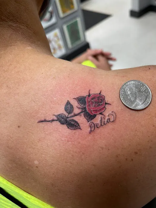 Good Looks Social Tattoo Club 0