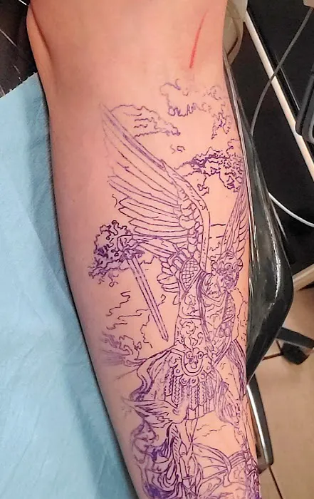 Euphoria Ink Tattoo Studio and Body piercing 4