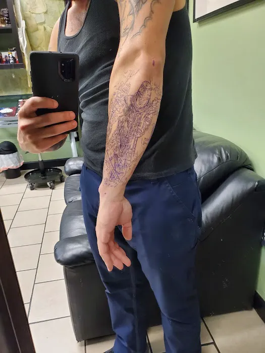 Euphoria Ink Tattoo Studio and Body piercing 5