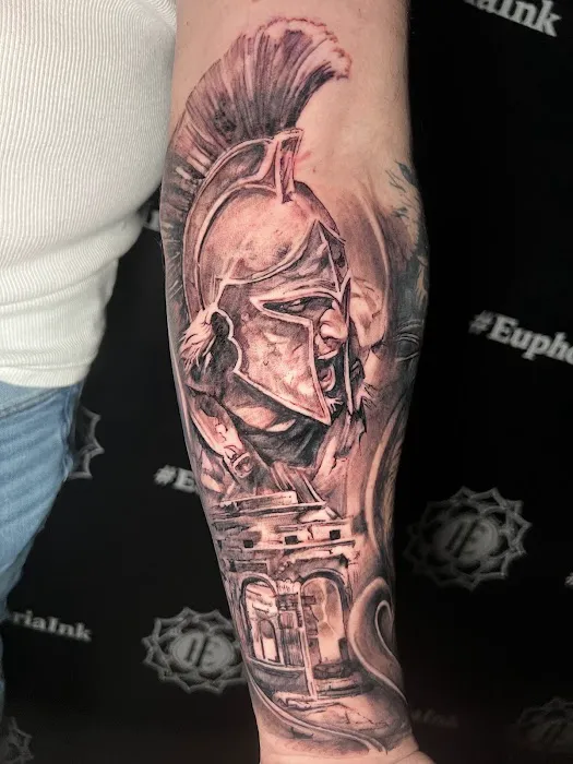 Euphoria Ink Tattoo Studio and Body piercing 9