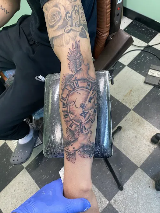 Top Hat Tattoo 6