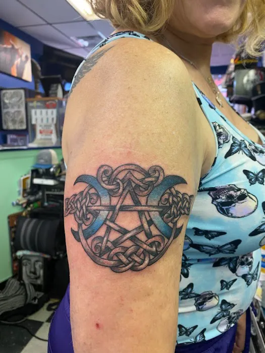 Top Hat Tattoo 8