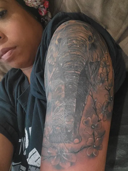 Botero Tattoo Studio 5
