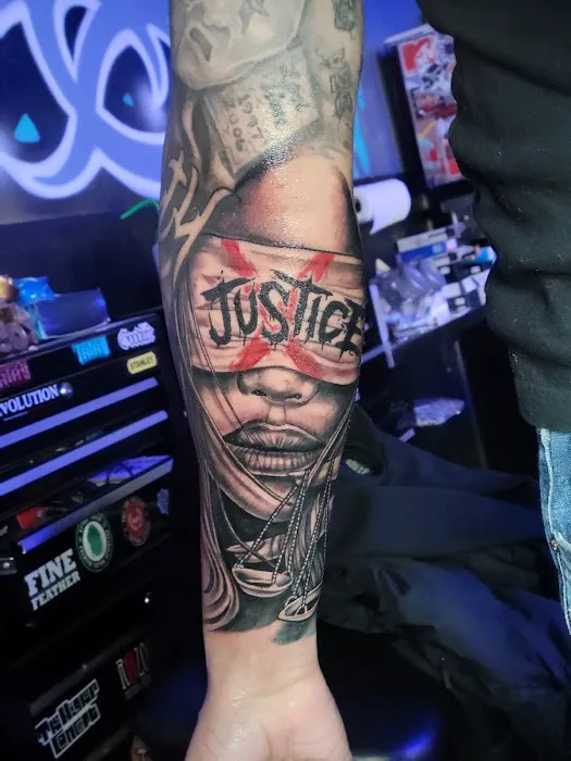 The Ink Gallery - Custom Tattoos & Body Art 0