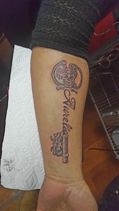 Evolution Tattoo Shop 4