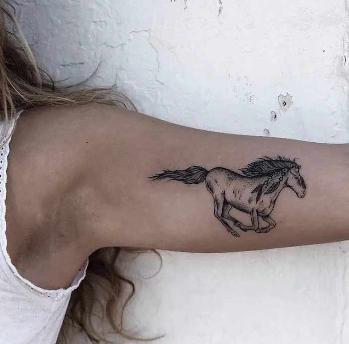 Plantifulink Tattoo private fine art studio 8