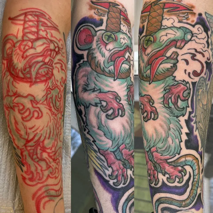 Golden Hammer Tattoo Studios 7