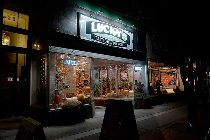 Lucky's Tattoo and Piercing 5
