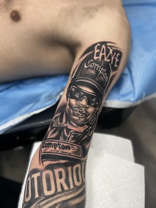 Ragnarök Tattoo Company 8