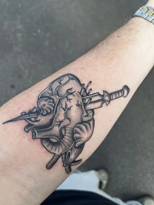 Golden Fleece Tattoo & Piercing 8