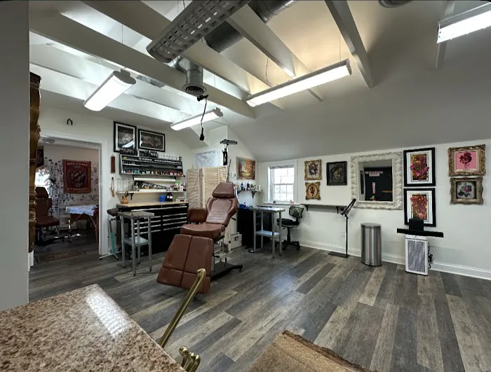 Stone's Throw Tattoo & Gallery 9