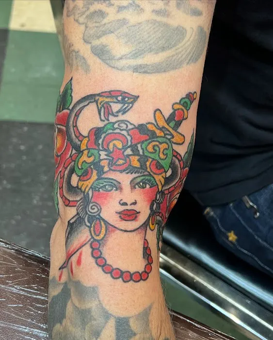 SEVEN STARS TATTOO 5