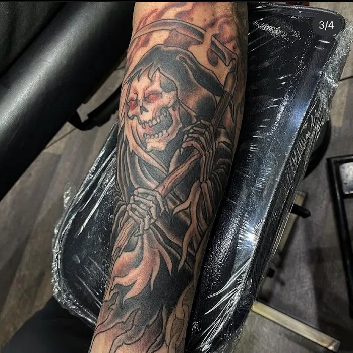 Hard Times Tattoo 9