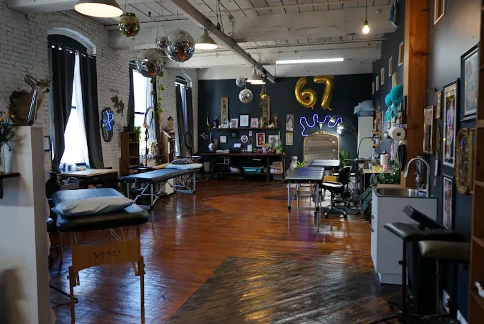 ROOM 67 Tattoo Studio 7