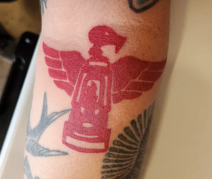 Flying Ferret Tattoo & Piercing 1