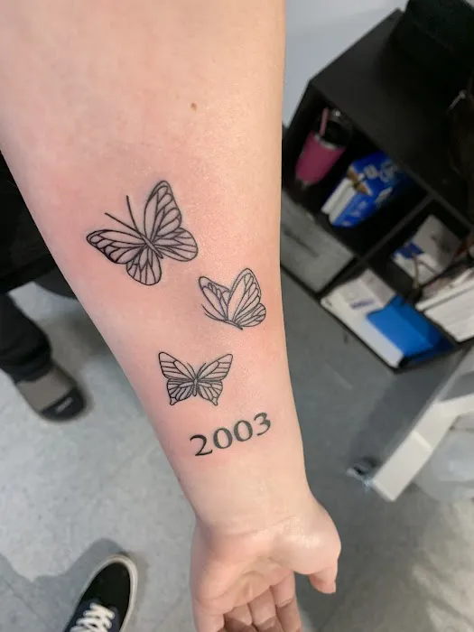 Flying Ferret Tattoo & Piercing 2