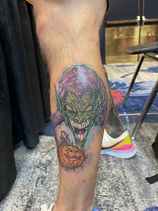 Good Vibrations Ink Tattoo and Body Piercing 8