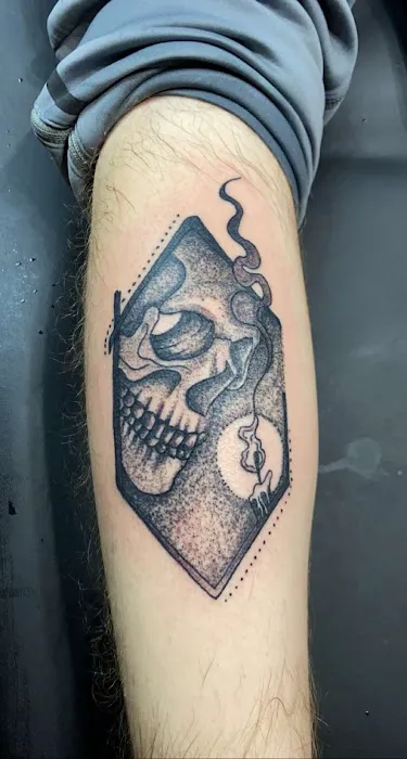 Dark Horse Tattoo and Piercing 3