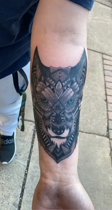 Dark Horse Tattoo and Piercing 7