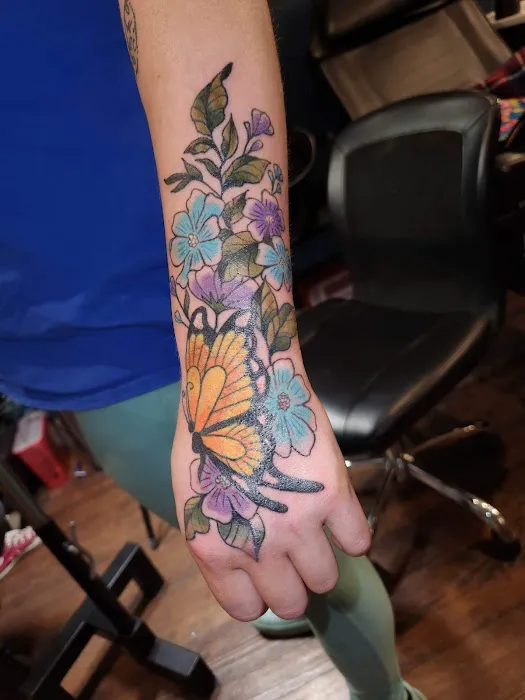 Abaddon Studio Tattooing & Piercings 6