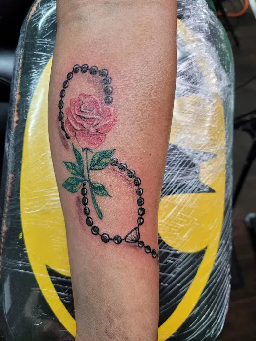 Out The Gutter & Inklife.co LLC Tattoos & body piercing 6