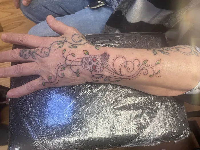 Jealousy Studios, Permanent Makeup and Body-art Tattoo Shop 8