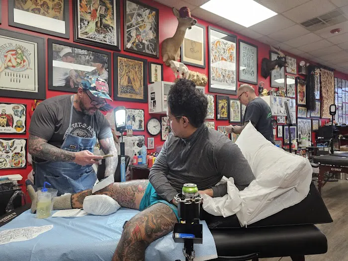 IRON HAND TATTOO 0