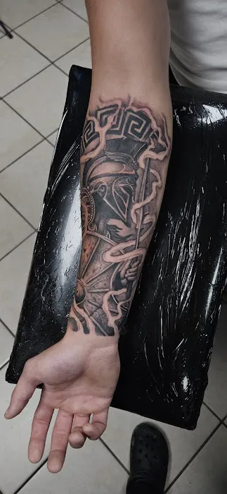 Ink Me Tattoos Of Warwick LLC 8