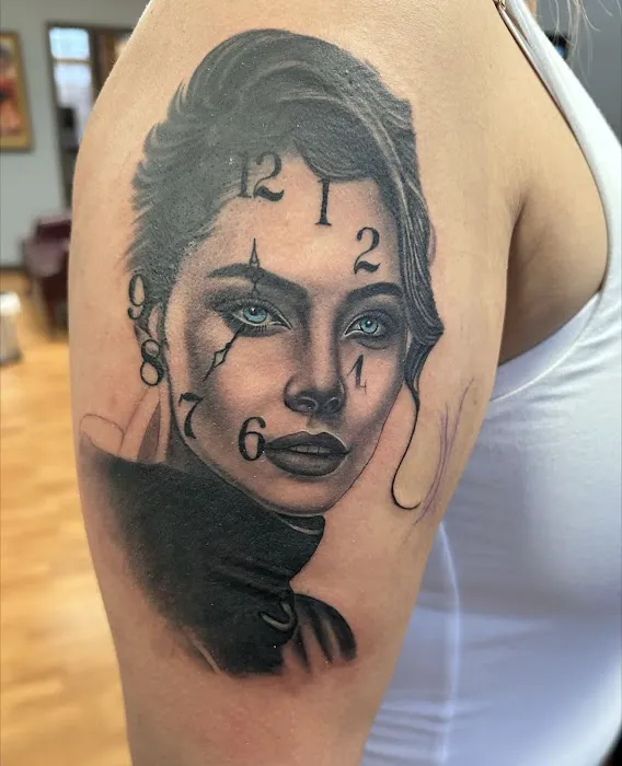Creative Ink Tattoo Studio 6