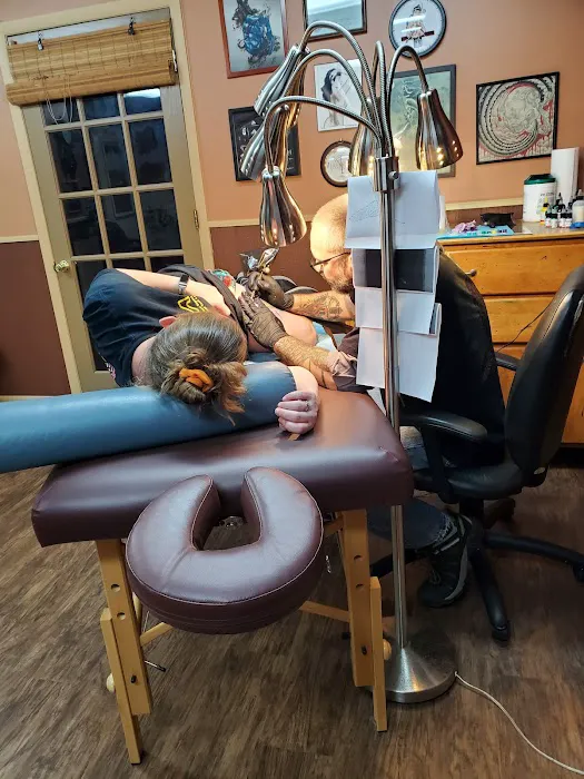Deep Sticks Tattoo & Art House 5