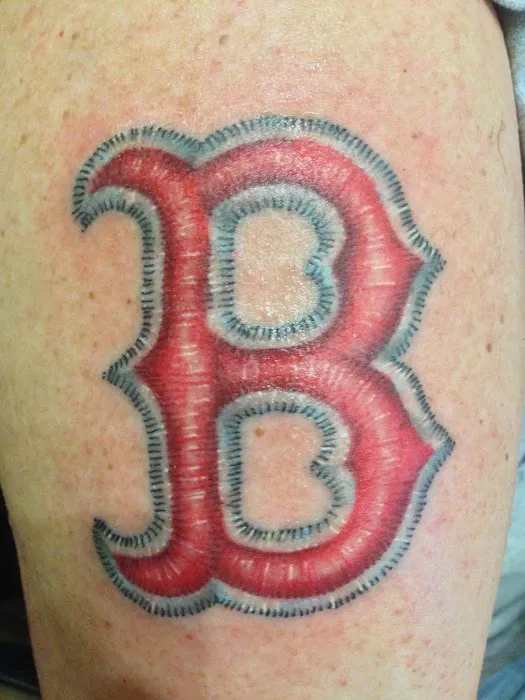 Artistic Point Tattoo Company 8