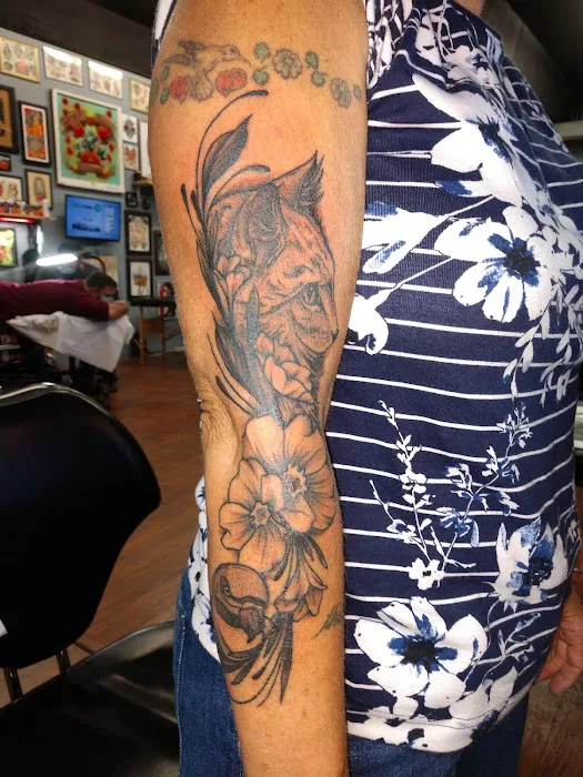 Rockin' Horse Tattoo & Piercing 7