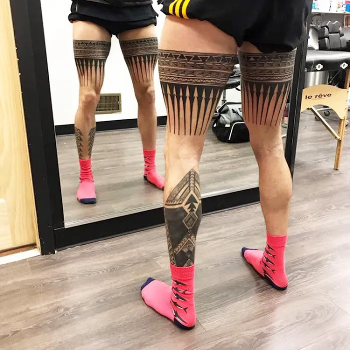 Red Raven Tattoo and Body Piercing 8
