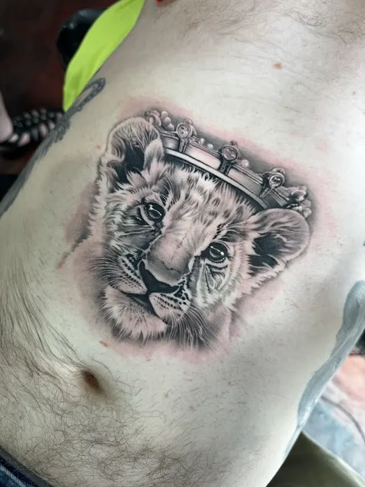 Red Raven Tattoo and Body Piercing 3