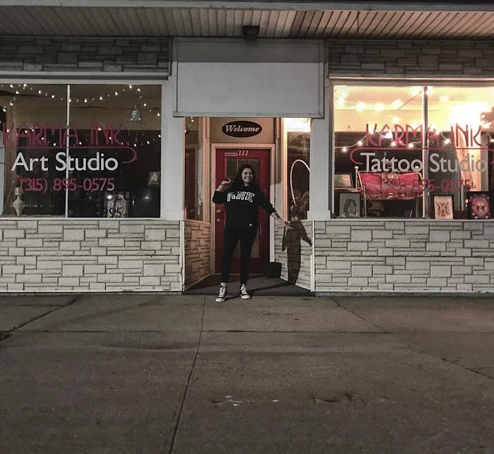 Karma ink tattoo & art studio 4