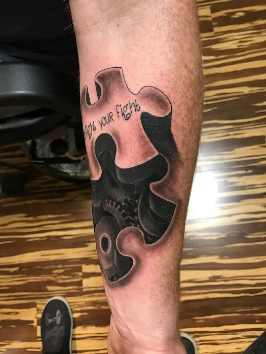BioGraphix Tattoo Studio 4